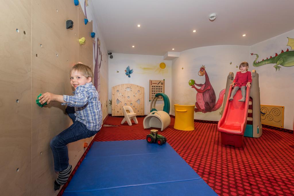 Hotel Almschloessl & Schrotteralm Obertauern Ngoại thất bức ảnh